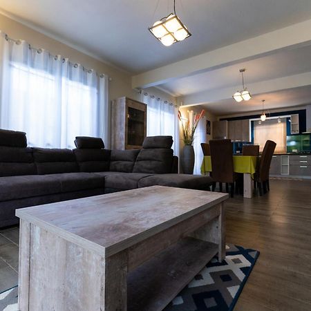 Preety Blue Residence Villas Grand Bay Εξωτερικό φωτογραφία